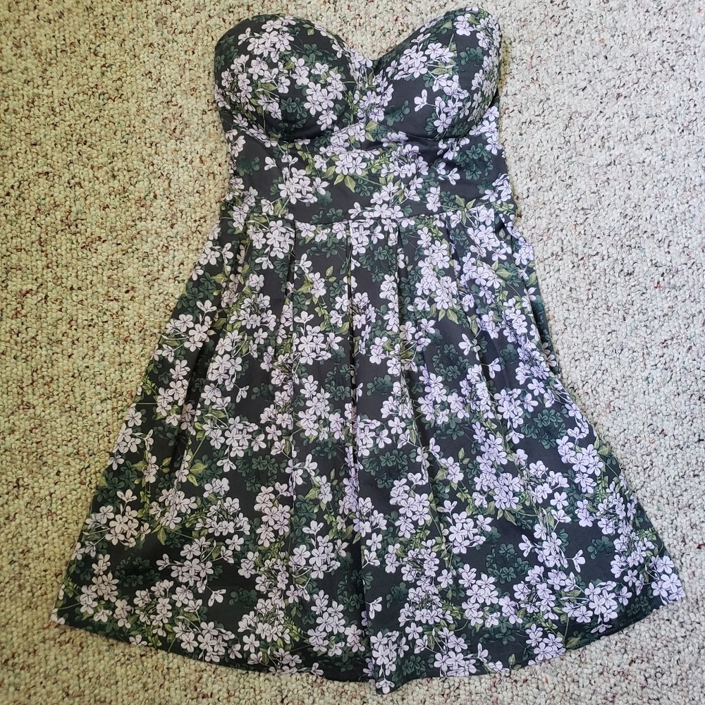 🌻TWO FOR 10!🌻 Strapless Floral Dress